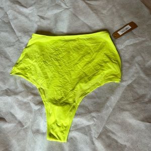SKIMS HIGH WAISTED THONG